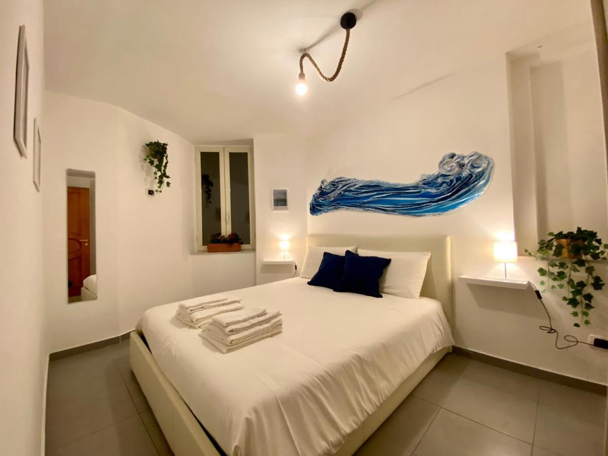 Casa Con Terrazzo In Centro Apartment Naples Luaran gambar