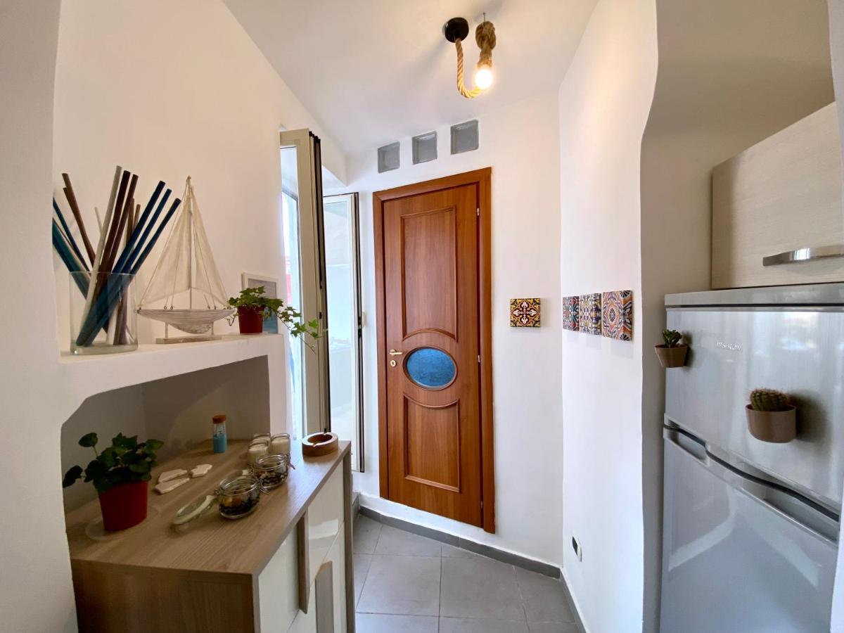 Casa Con Terrazzo In Centro Apartment Naples Luaran gambar