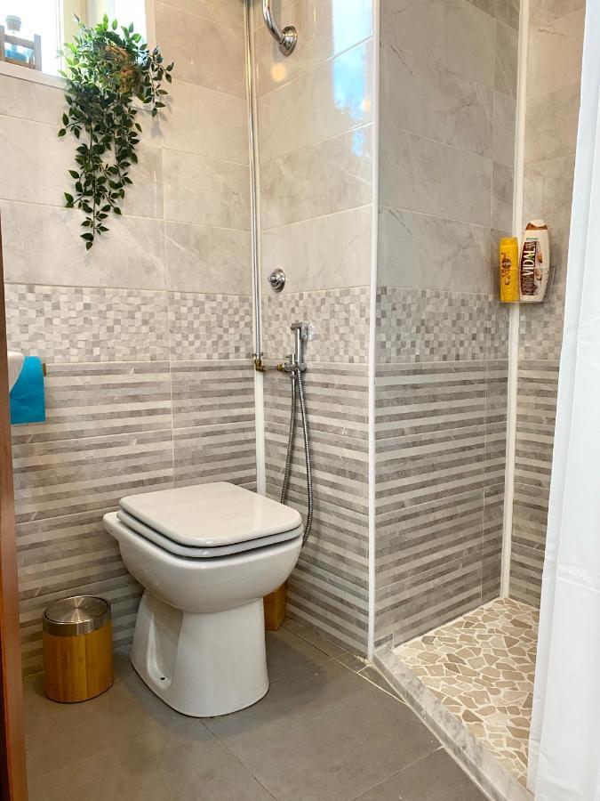 Casa Con Terrazzo In Centro Apartment Naples Luaran gambar